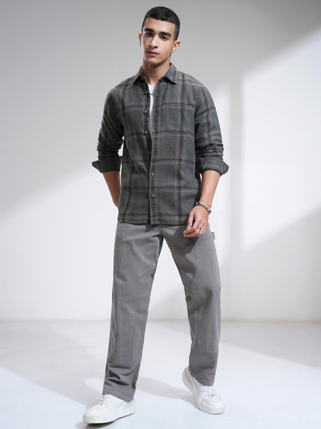 HIGHLANDER - Image 2